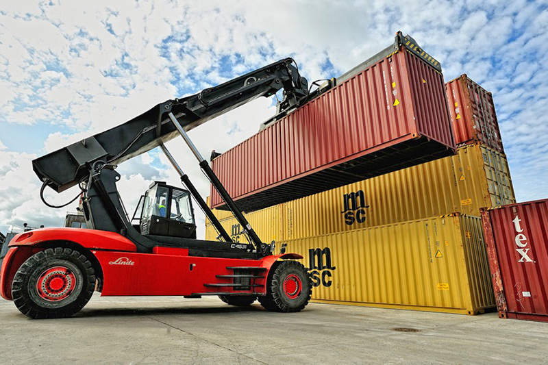 Port Cargo Handler